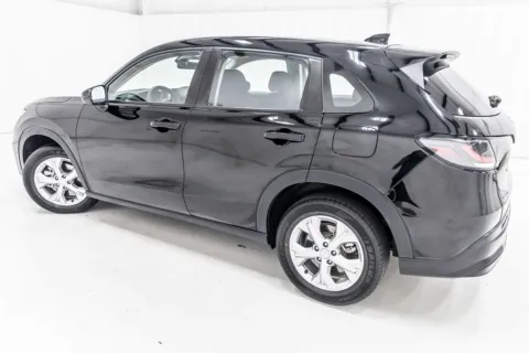 More photos of 2023 Honda HR-V LX at Sign It Drive It, TX
