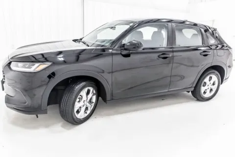 More photos of 2023 Honda HR-V LX at Sign It Drive It, TX