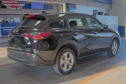 More photos of 2023 Honda HR-V LX at Sign It Drive It, TX