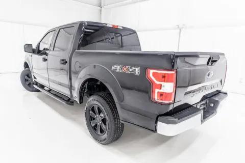 More photos of 2020 Ford F-150 XLT at Sign It Drive It, TX