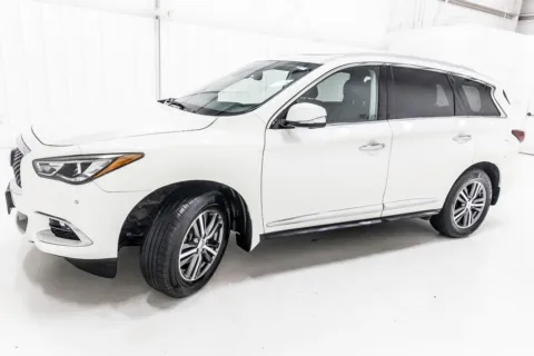More photos of 2019 INFINITI QX60 LUXE at Sign It Drive It, TX