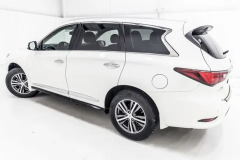 More photos of 2019 INFINITI QX60 LUXE at Sign It Drive It, TX