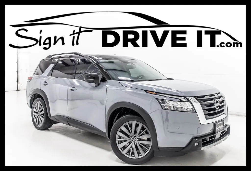 Black 2022 Nissan Pathfinder SL for sale in Denton, TX