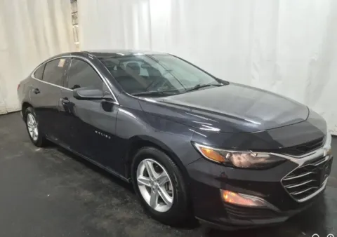 More photos of 2022 Chevrolet Malibu LS at Sign It Drive It, TX