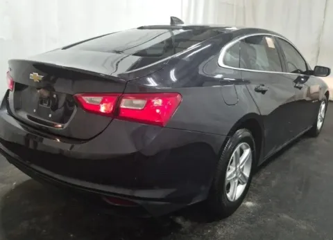 More photos of 2022 Chevrolet Malibu LS at Sign It Drive It, TX
