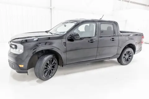 More photos of 2023 Ford Maverick XLT at Sign It Drive It, TX