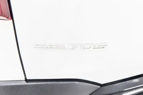 More photos of 2024 Kia Seltos S at Sign It Drive It, TX