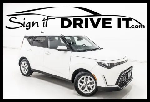 White 2024 Kia Soul LX for sale in Denton, TX