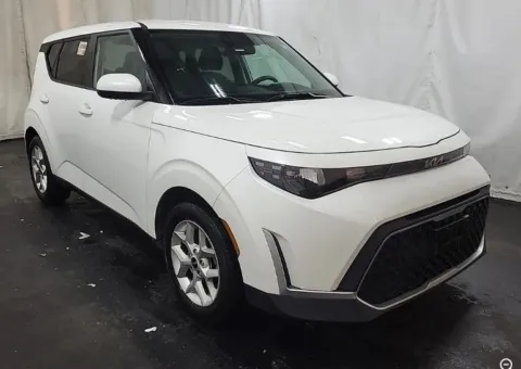 More photos of 2024 Kia Soul LX at Sign It Drive It, TX