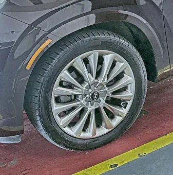 More photos of 2020 Hyundai Palisade Limited at Sign It Drive It, TX