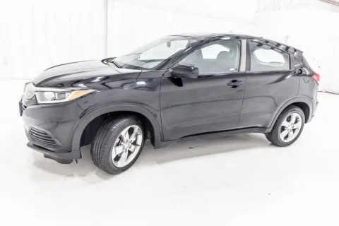 More photos of 2019 Honda HR-V LX at Sign It Drive It, TX