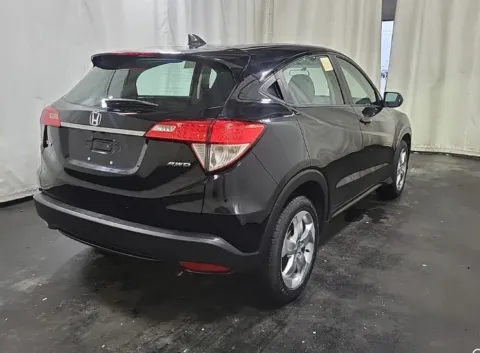 More photos of 2019 Honda HR-V LX at Sign It Drive It, TX
