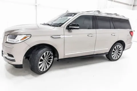 Another view of 2020 Lincoln Navigator Reserve for sale in Denton, TX at Sign It Drive It