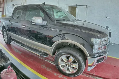 Black 2018 Ford F-150 Lariat for sale in Denton, TX