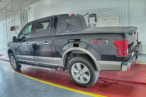 More photos of 2018 Ford F-150 Lariat at Sign It Drive It, TX