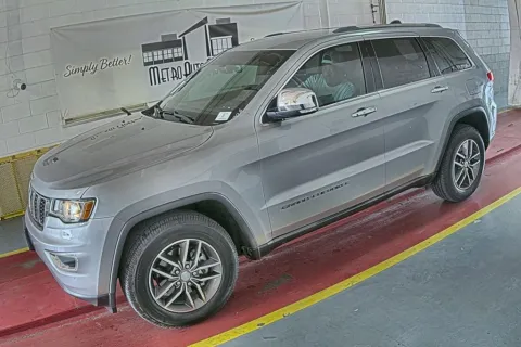 Silver 2018 Jeep Grand Cherokee Limited for sale in Denton, TX
