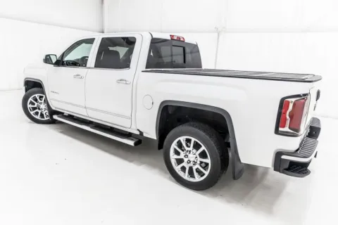 More photos of 2017 GMC Sierra 1500 Denali at Sign It Drive It, TX