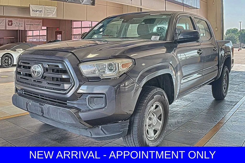 Gray 2018 Toyota Tacoma SR for sale in Denton, TX