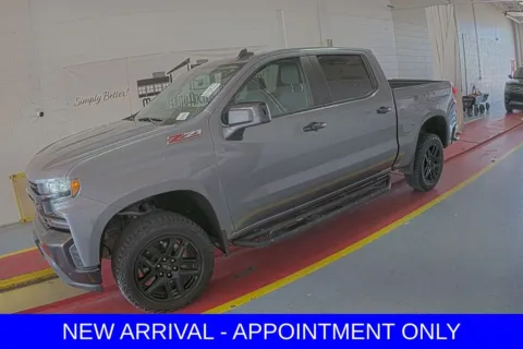 Gray 2021 Chevrolet Silverado 1500 LT Trail Boss for sale in Denton, TX