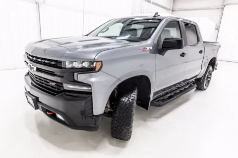 Another view of 2021 Chevrolet Silverado 1500 LT Trail Boss for sale in Denton, TX at Sign It Drive It