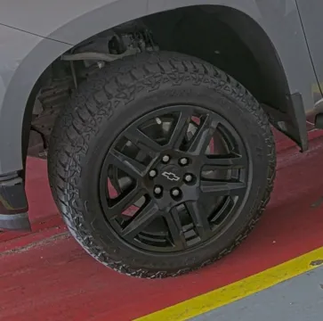 More photos of 2021 Chevrolet Silverado 1500 LT Trail Boss at Sign It Drive It, TX