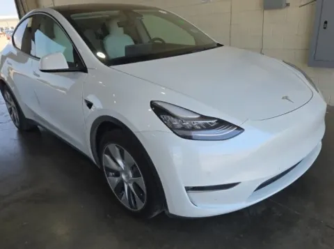 More photos of 2021 Tesla Model Y Standard Range at Sign It Drive It, TX