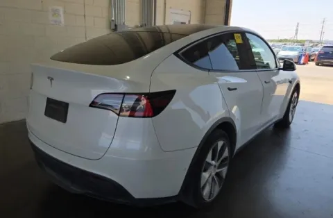 More photos of 2021 Tesla Model Y Standard Range at Sign It Drive It, TX
