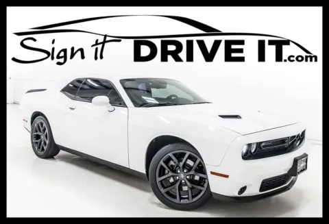 White 2021 Dodge Challenger SXT for sale in Denton, TX