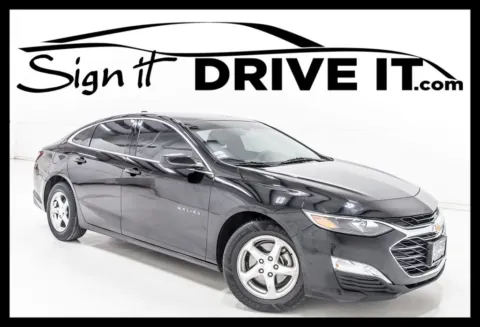Black 2022 Chevrolet Malibu LT for sale in Denton, TX