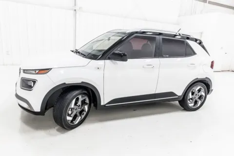More photos of 2024 Hyundai Venue Limited at Sign It Drive It, TX