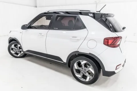 More photos of 2024 Hyundai Venue Limited at Sign It Drive It, TX