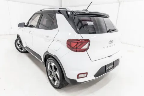More photos of 2024 Hyundai Venue Limited at Sign It Drive It, TX
