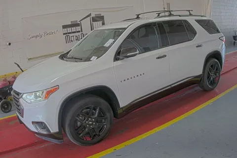 White 2019 Chevrolet Traverse Premier for sale in Denton, TX