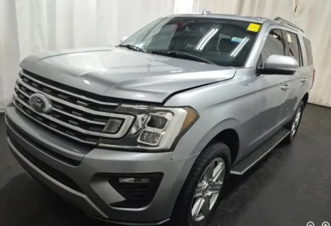 Silver 2020 Ford Expedition XLT for sale in Denton, TX
