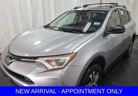Silver 2018 Toyota RAV4 LE for sale in Denton, TX