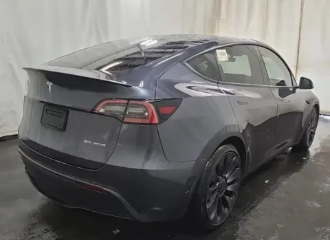More photos of 2022 Tesla Model Y Performance at Sign It Drive It, TX