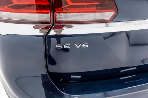 More photos of 2021 Volkswagen Atlas 3.6L V6 SE w/Technology at Sign It Drive It, TX