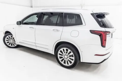 More photos of 2021 Cadillac XT6 Premium Luxury at Sign It Drive It, TX