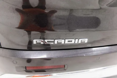 More photos of 2019 GMC Acadia Denali at Sign It Drive It, TX