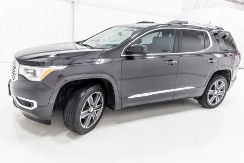 More photos of 2019 GMC Acadia Denali at Sign It Drive It, TX