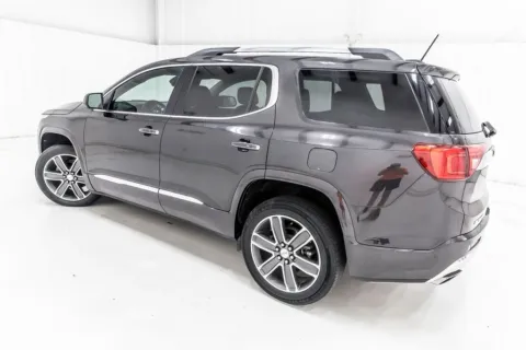More photos of 2019 GMC Acadia Denali at Sign It Drive It, TX