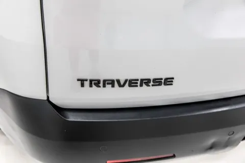 More photos of 2022 Chevrolet Traverse RS at Sign It Drive It, TX