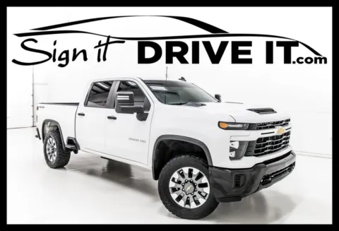 White 2024 Chevrolet Silverado 2500 HD Custom for sale in Denton, TX
