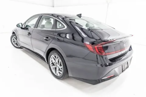 More photos of 2023 Hyundai Sonata SEL at Sign It Drive It, TX