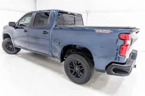 More photos of 2019 Chevrolet Silverado 1500 LT Trail Boss at Sign It Drive It, TX