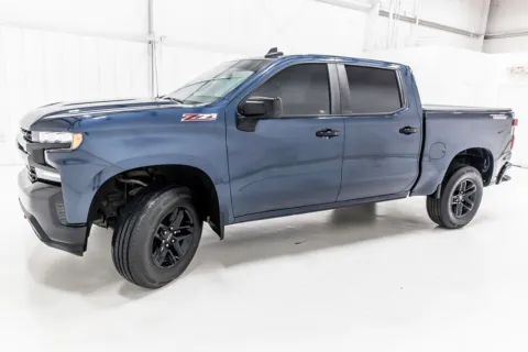 More photos of 2019 Chevrolet Silverado 1500 LT Trail Boss at Sign It Drive It, TX