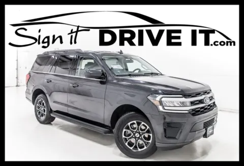 Gray 2024 Ford Expedition XLT for sale in Denton, TX