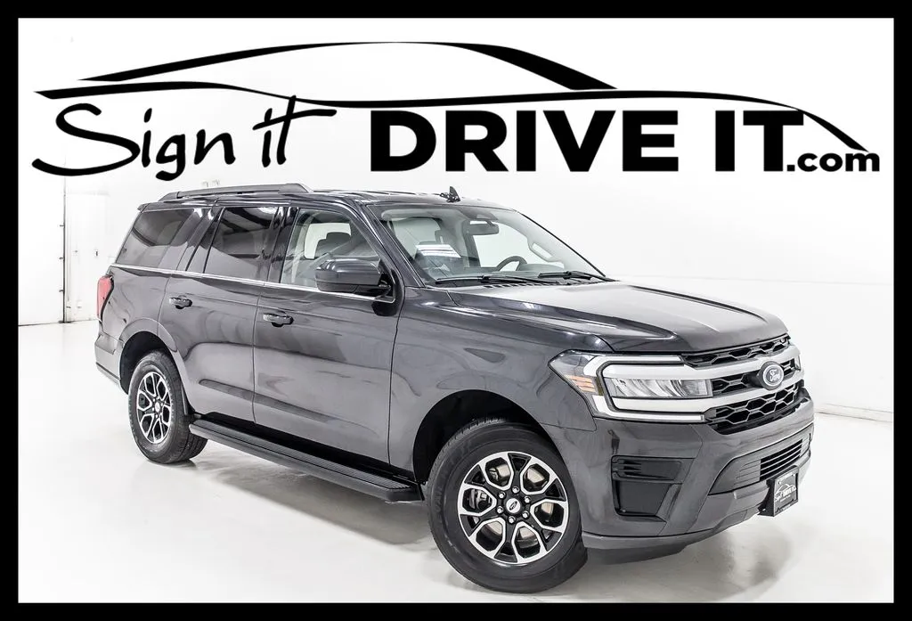 Gray 2024 Ford Expedition XLT for sale in Denton, TX