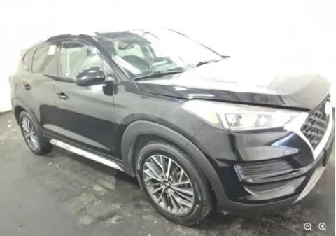 More photos of 2019 Hyundai Tucson SEL at Sign It Drive It, TX
