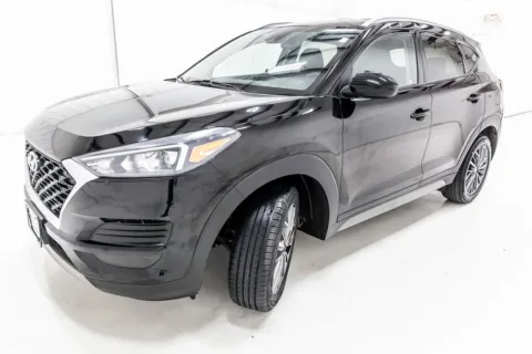 Photos of 2019 Hyundai Tucson SEL for sale in Denton, TX at Sign It Drive It